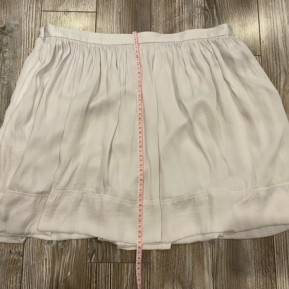 Banana Republic Goddess Mini Skirt (Size 12P) - Picture 10 of 10